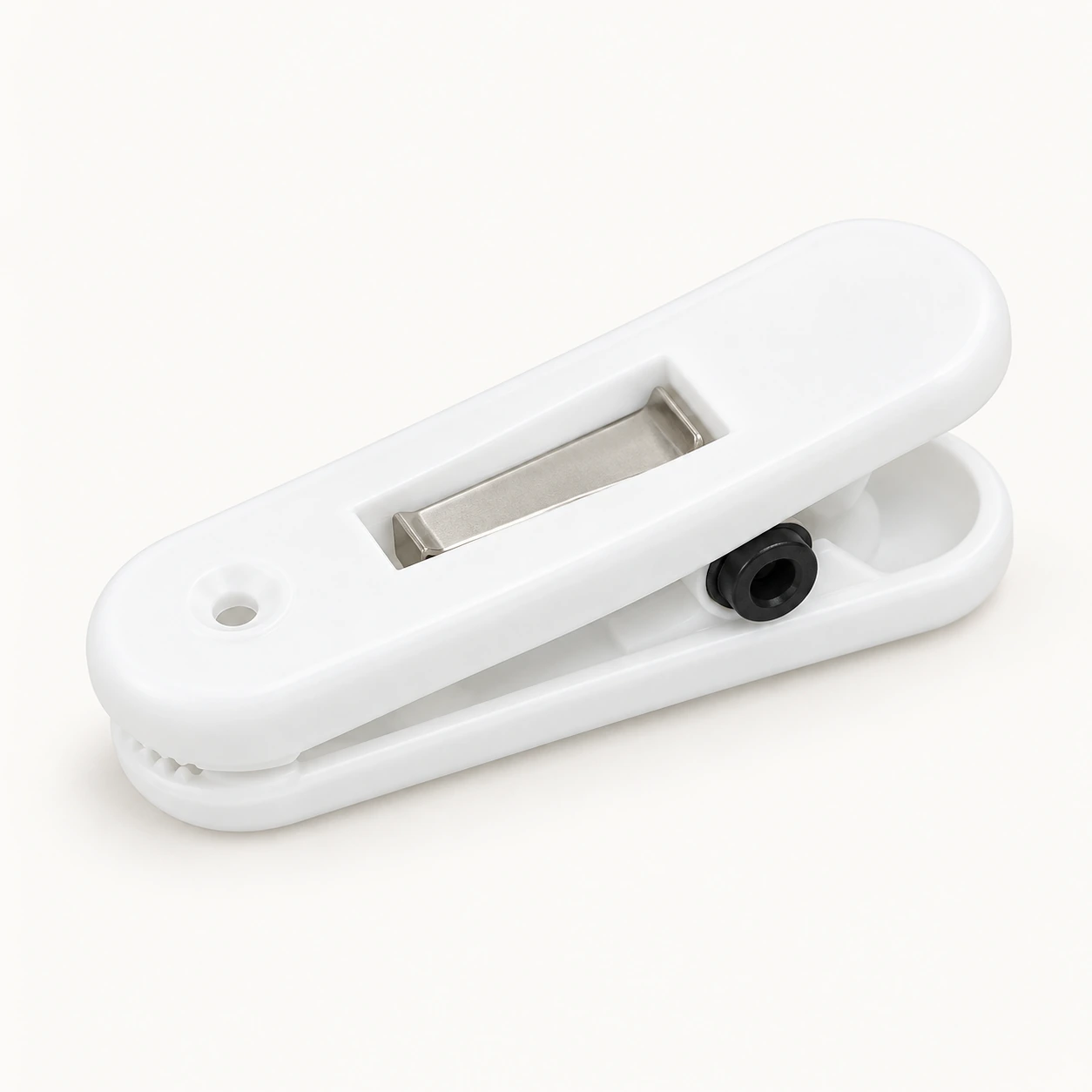 White Spring Clothes Pegs, Pack of 10